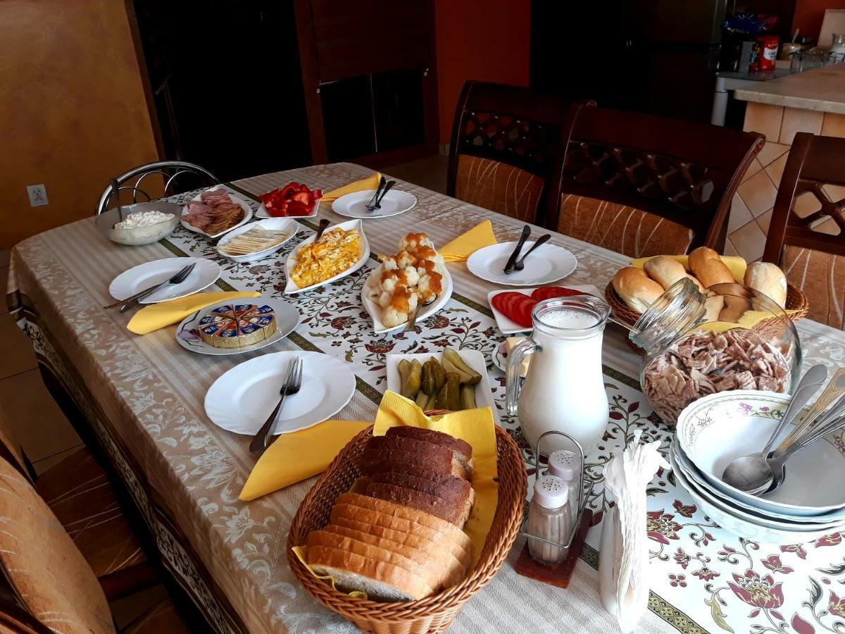 Gospodarstwo Agroturystyczne Pod Lasem Maria Plazio Narol Kültér fotó
